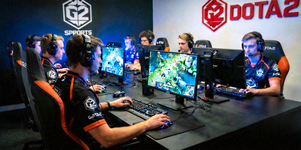 G2 Esports战队DOTA2分部训练场景